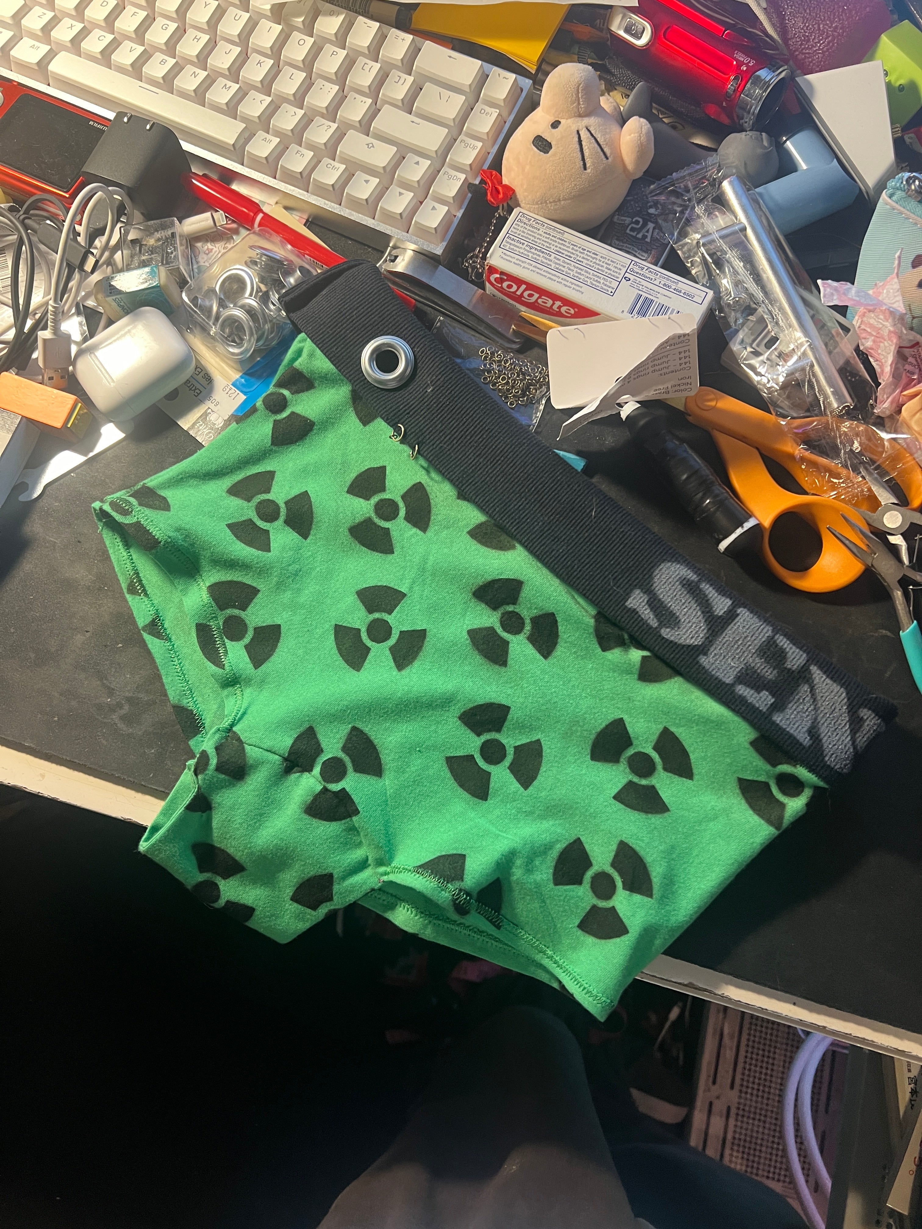 radioactive micro shorts