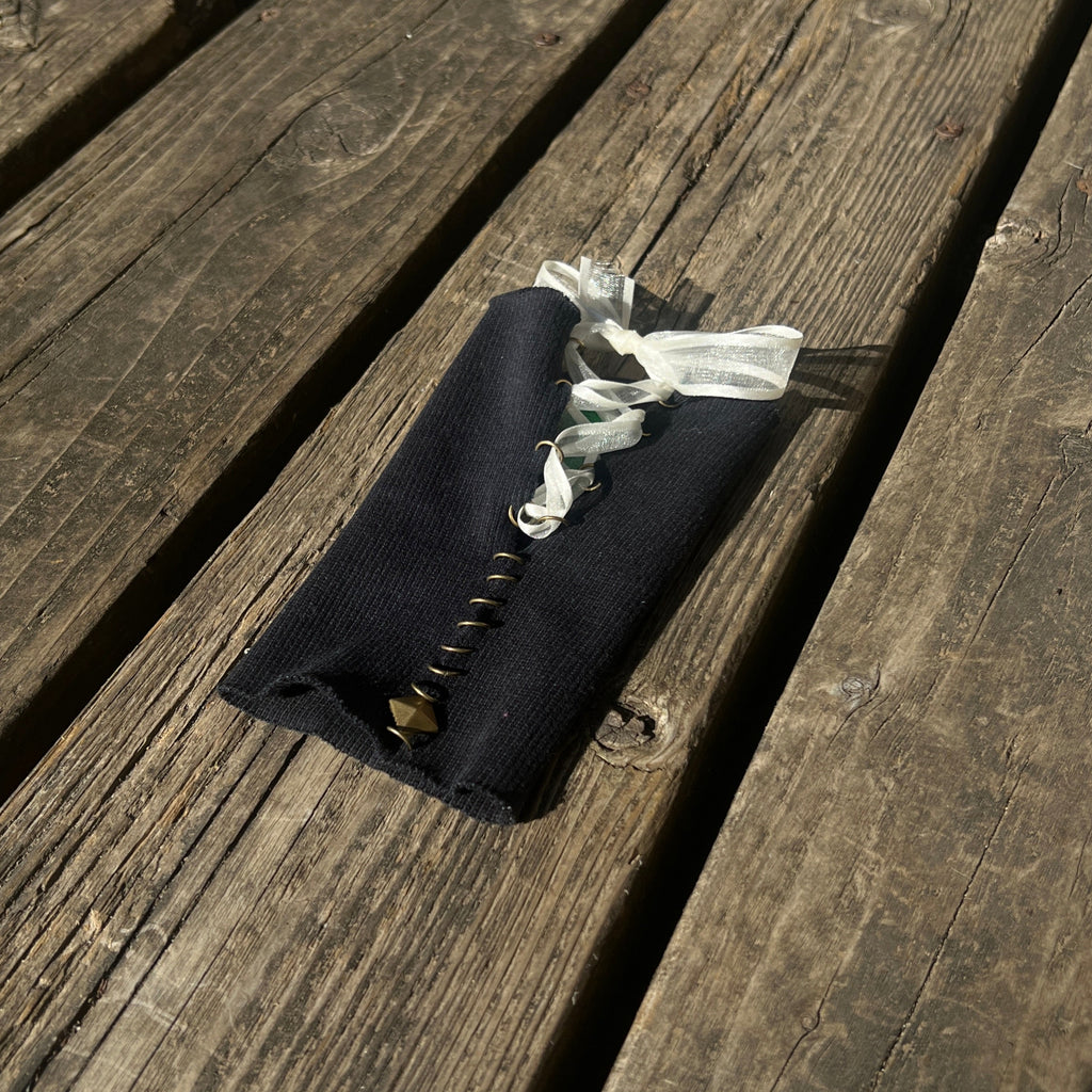 radioactive ribbon sleeve