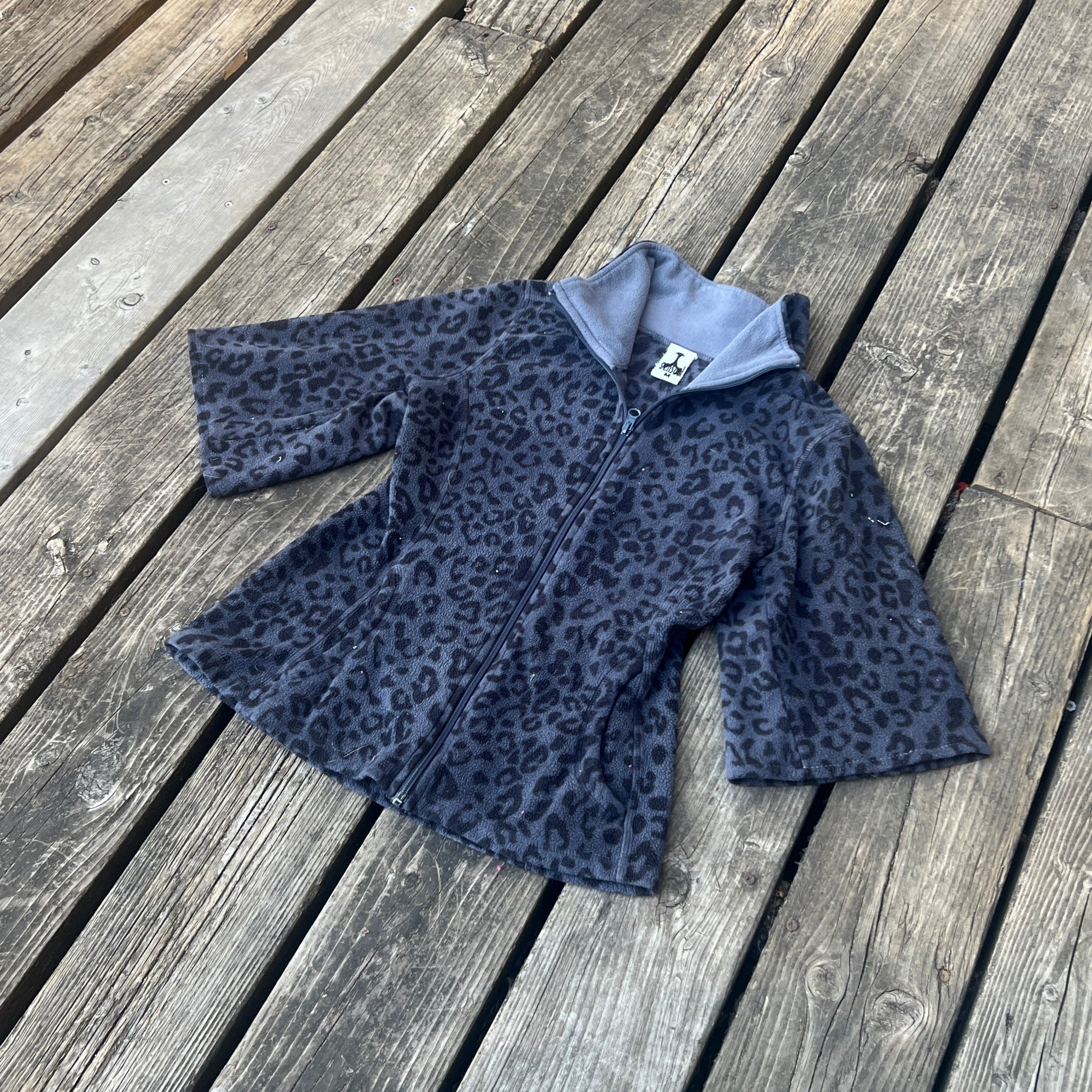 leopard collared zip