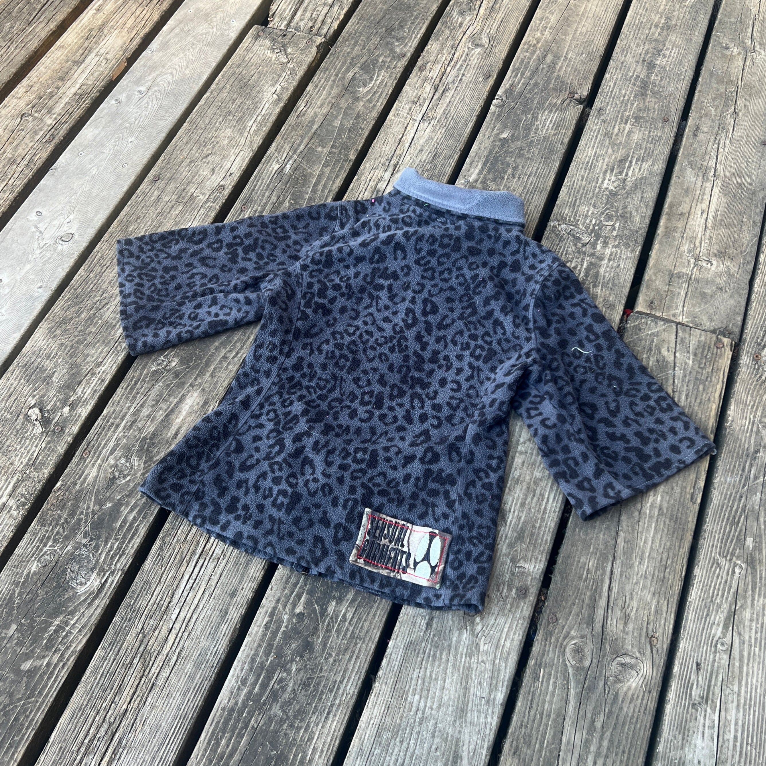 leopard collared zip